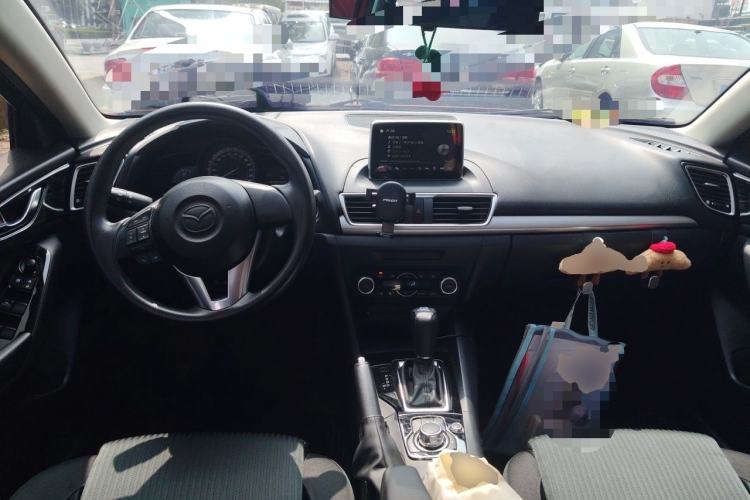 Used Mazda 3 Axela 2014 Sedan 1.5L Automatic Luxury Model Center Console