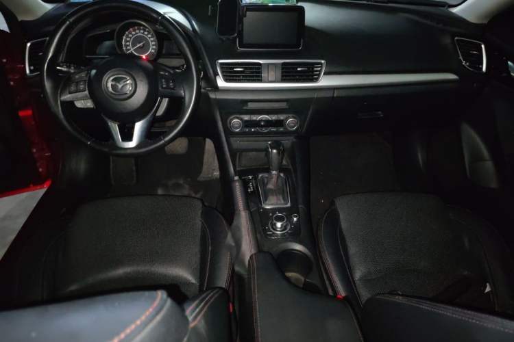 Used Mazda 3 Axela 2014 Sedan 2.0L Automatic Sport Model Center Console