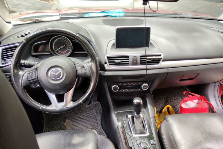 Used Mazda 3 Axela 2014 Sedan 1.5L Automatic Prestige Model Center Console