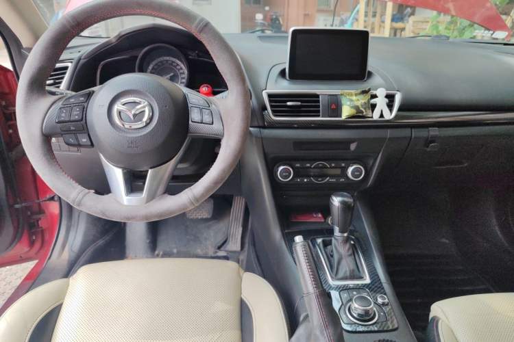 Used Mazda 3 Axela 2014 Sedan 2.0L Automatic Sport Model Center Console