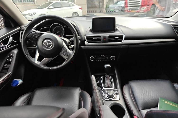 Used Mazda 3 Axela 2014 Sedan 2.0L Automatic Sport Model Center Console