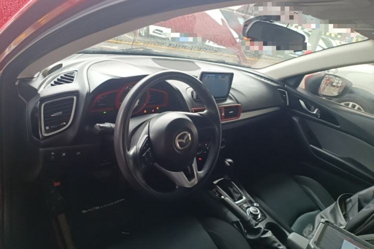Used Mazda 3 Axela 2014 Sedan 1.5L Automatic Comfort Model Center Console