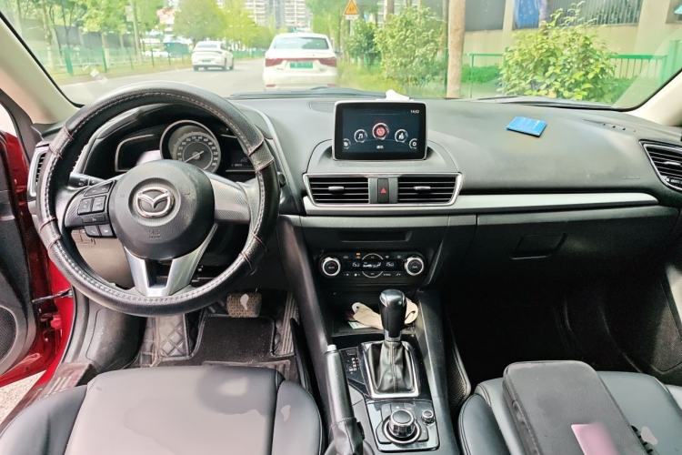 Used Mazda 3 Axela 2014 Sedan 1.5L Automatic Luxury Model Center Console