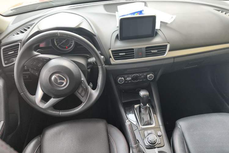 Used Mazda 3 Axela 2014 Sedan 2.0L Automatic Sport Model Center Console
