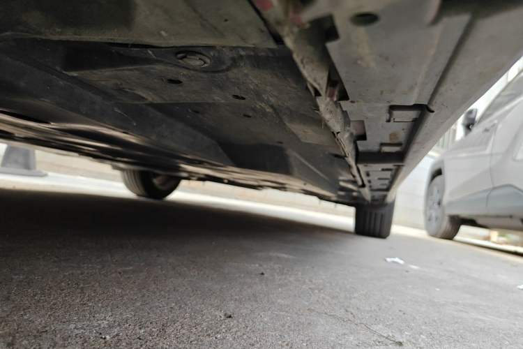 Used Mazda 3 Axela 2014 Sedan 2.0L Automatic Sport Model Chassis Front Left