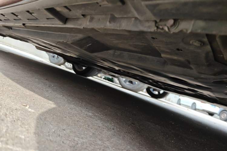 Used Mazda 3 Axela 2014 Sedan 2.0L Automatic Sport Model Chassis Front Right