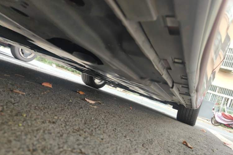 Used Mazda 3 Axela 2014 Hatchback 2.0L Automatic Sport Model Chassis Rear Right
