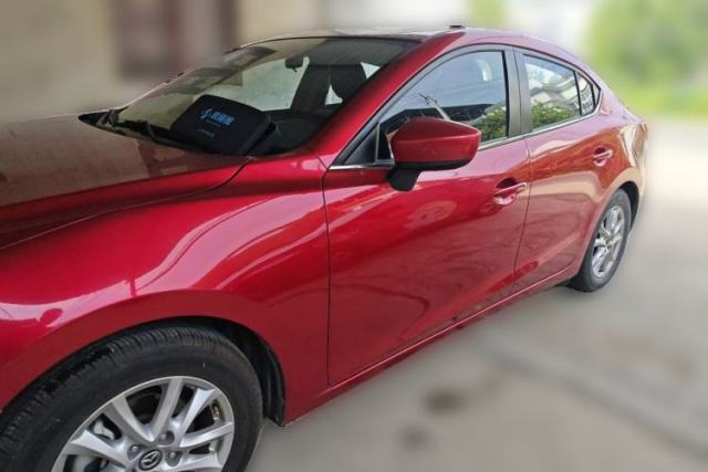 Used Mazda 3 Axela 2014 Sedan 1.5L Automatic Comfort Model