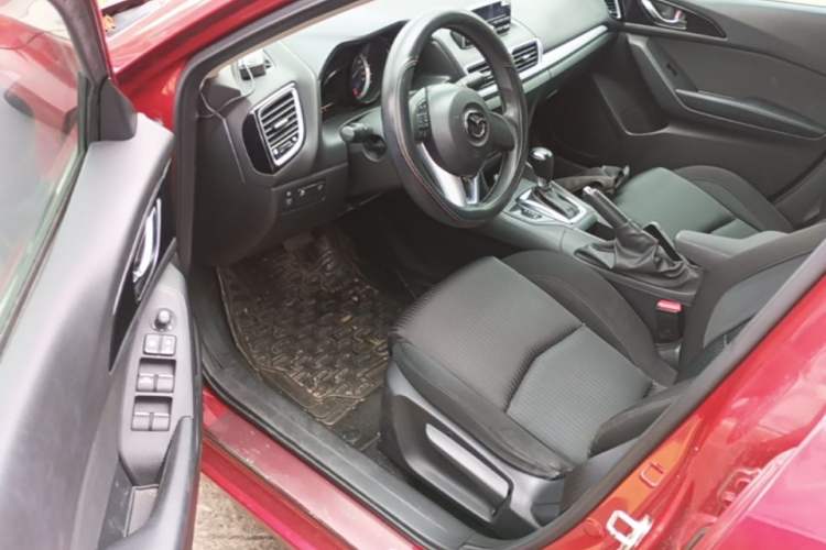 Used Mazda 3 Axela 2014 Sedan 1.5L Automatic Comfort Model Driver Seat