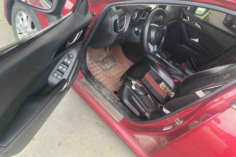 Used Mazda 3 Axela 2014 Sedan 1.5L Automatic Luxury Model Driver Seat