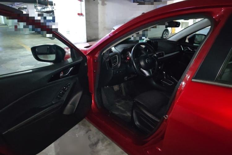 Used Mazda 3 Axela 2014 Sedan 2.0L Automatic Sport Model Driver Seat