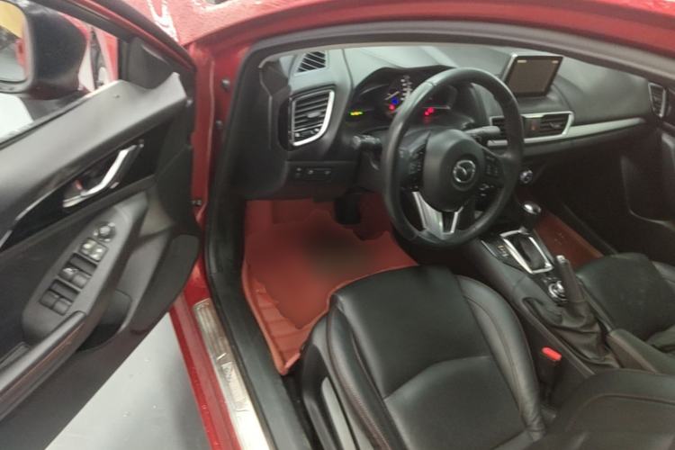 Used Mazda 3 Axela 2014 Sedan 2.0L Automatic Sport Model Driver Seat