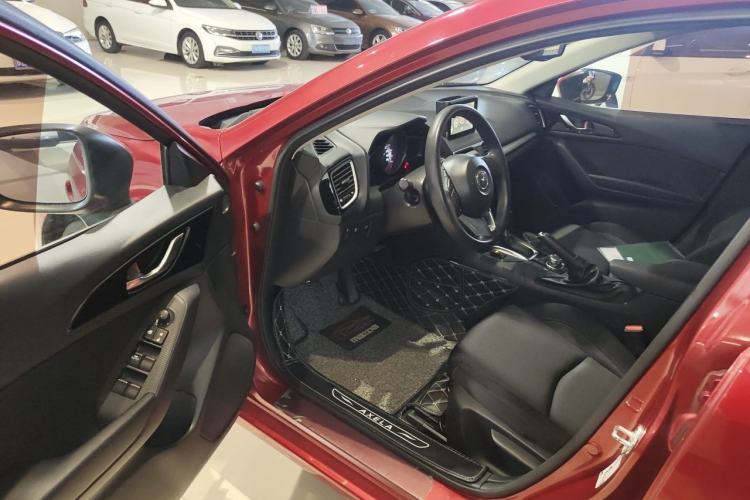 Used Mazda 3 Axela 2014 Sedan 1.5L Automatic Luxury Model Driver Seat