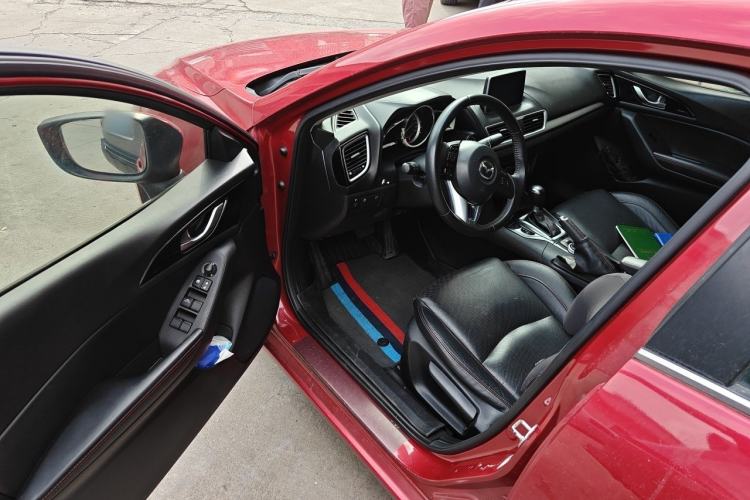 Used Mazda 3 Axela 2014 Sedan 2.0L Automatic Sport Model Driver Seat