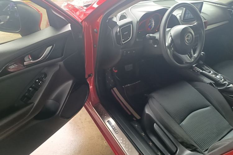 Used Mazda 3 Axela 2014 Sedan 1.5L Automatic Comfort Model Driver Seat