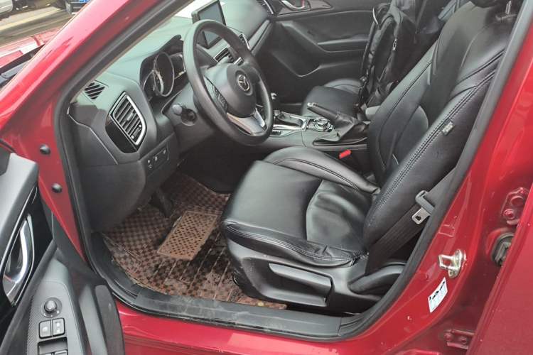 Used Mazda 3 Axela 2014 Sedan 1.5L Automatic Comfort Model Driver Seat