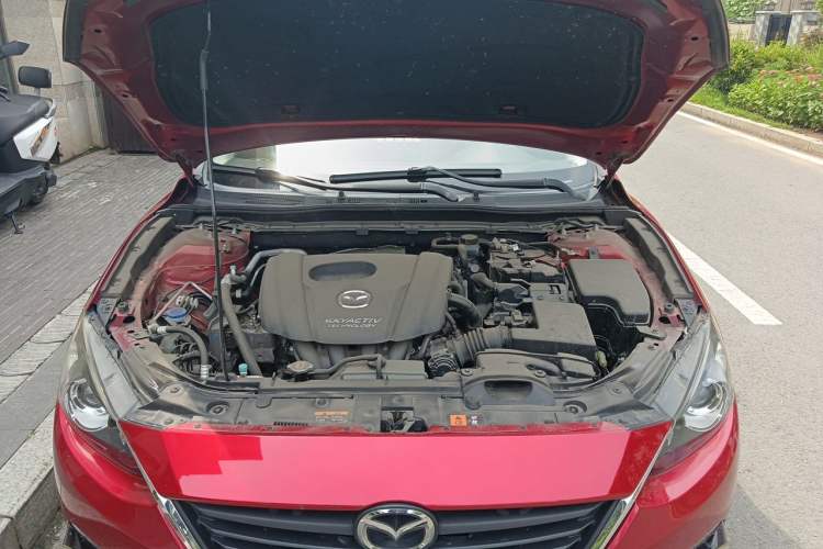 Used Mazda 3 Axela 2014 Sedan 1.5L Automatic Luxury Model Engine Bay