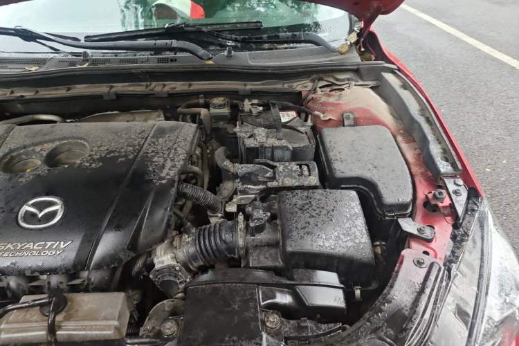 Used Mazda 3 Axela 2014 Hatchback 2.0L Automatic Flagship Model Engine Bay Left