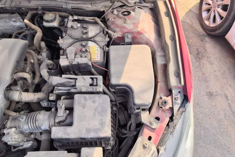 Used Mazda 3 Axela 2014 Sedan 1.5L Automatic Comfort Model Engine Bay Left