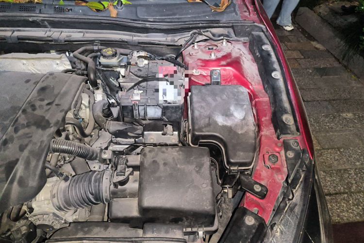 Used Mazda 3 Axela 2014 Hatchback 2.0L Automatic Flagship Model Engine Bay Left
