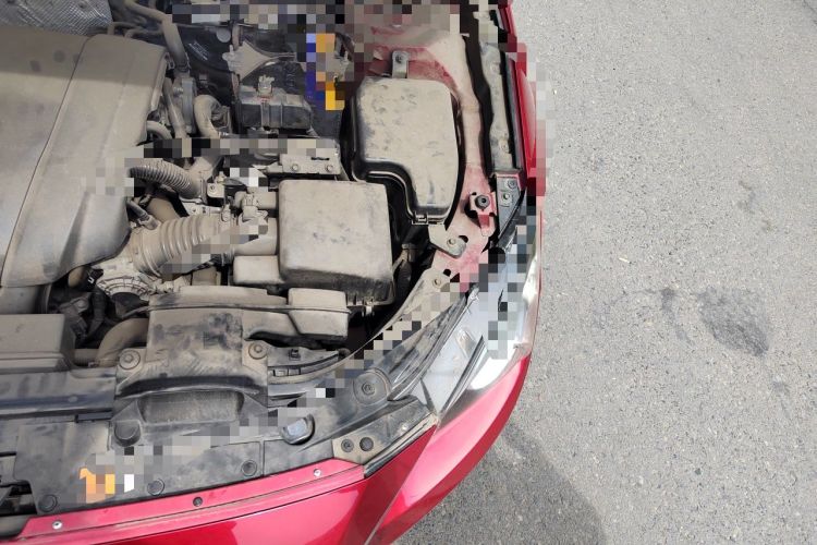 Used Mazda 3 Axela 2014 Hatchback 2.0L Automatic Sport Model Engine Bay Left