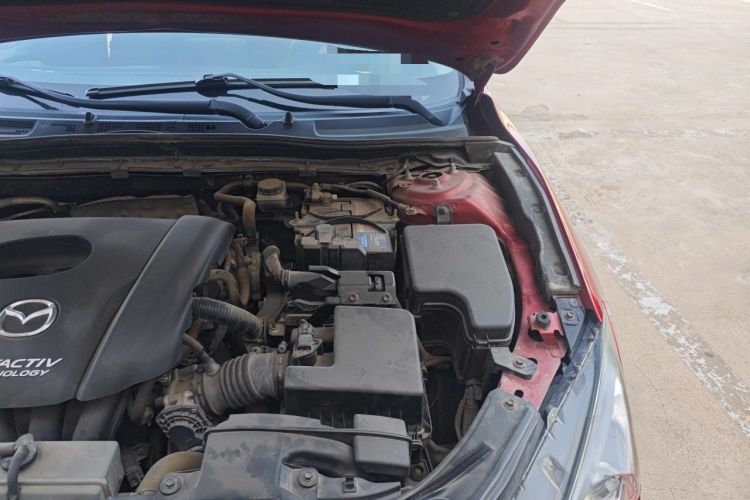 Used Mazda 3 Axela 2014 Sedan 1.5L Automatic Luxury Model Engine Bay Left