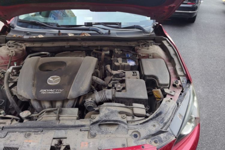 Used Mazda 3 Axela 2014 Sedan 1.5L Automatic Comfort Model Engine Bay Left