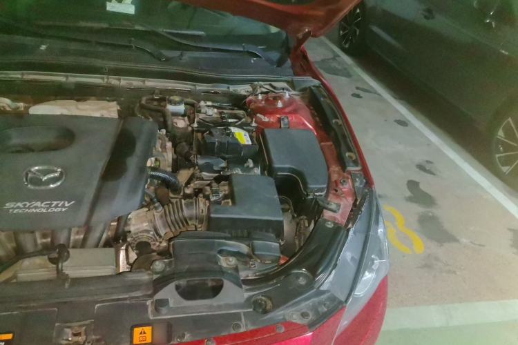 Used Mazda 3 Axela 2014 Sedan 1.5L Manual Comfort Model Engine Bay Left