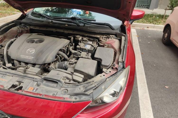 Used Mazda 3 Axela 2014 Hatchback 2.0L Automatic Sport Model Engine Bay Left