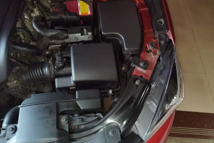Used Mazda 3 Axela 2014 Hatchback 2.0L Automatic Flagship Model Engine Bay Left