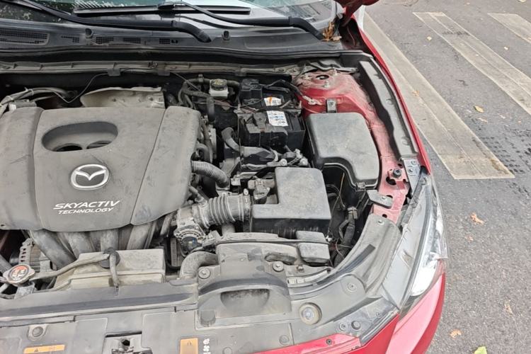 Used Mazda 3 Axela 2014 Sedan 1.5L Automatic Luxury Model Engine Bay Left