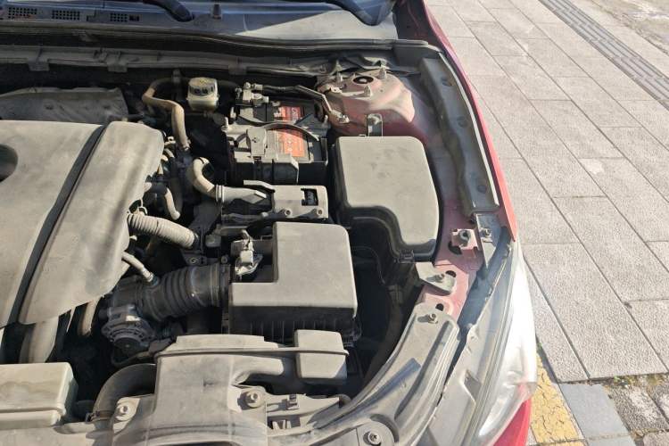 Used Mazda 3 Axela 2014 Sedan 1.5L Automatic Luxury Model Engine Bay Left