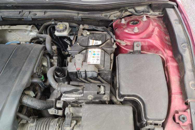 Used Mazda 3 Axela 2014 Hatchback 2.0L Automatic Flagship Model Engine Bay Left
