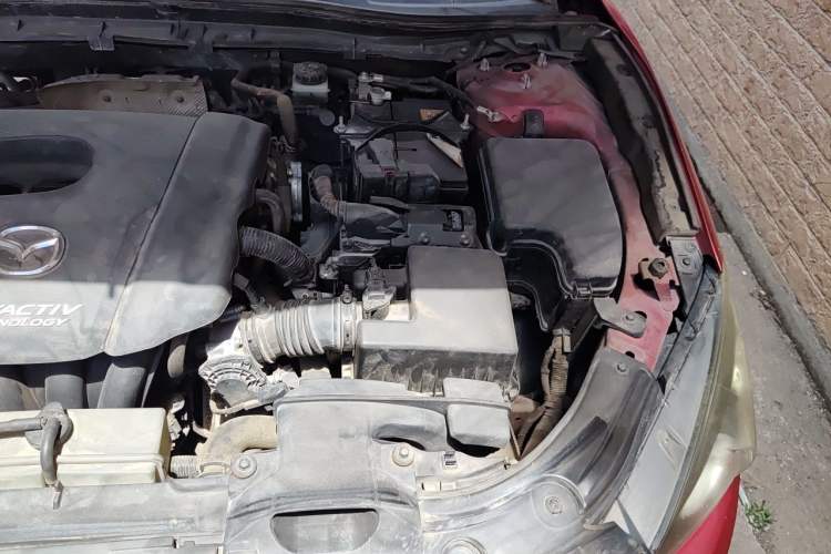 Used Mazda 3 Axela 2014 Sedan 1.5L Automatic Luxury Model Engine Bay Left