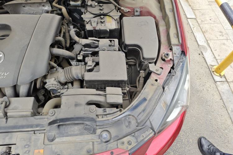 Used Mazda 3 Axela 2014 Sedan 1.5L Automatic Luxury Model Engine Bay Left