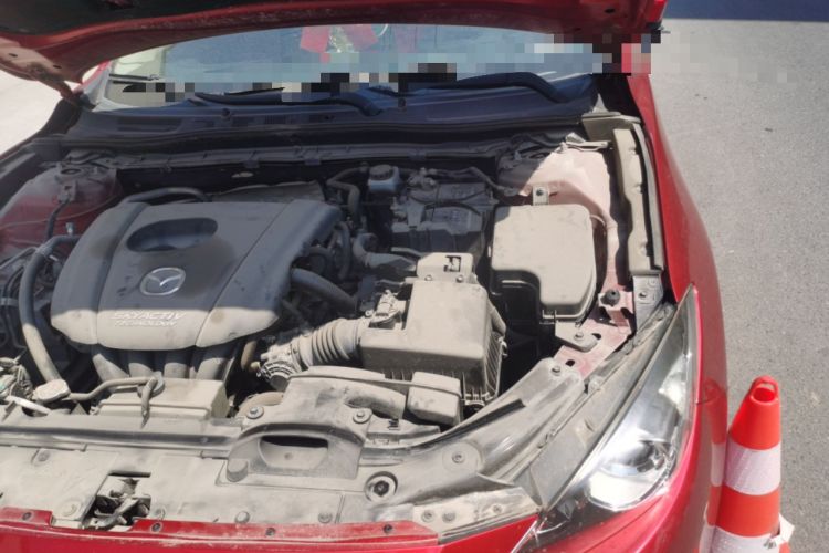 Used Mazda 3 Axela 2014 Sedan 1.5L Manual Comfort Model Engine Bay Left