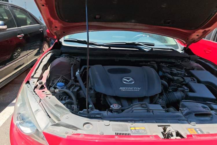 Used Mazda 3 Axela 2014 Sedan 1.5L Automatic Luxury Model Engine Bay Right
