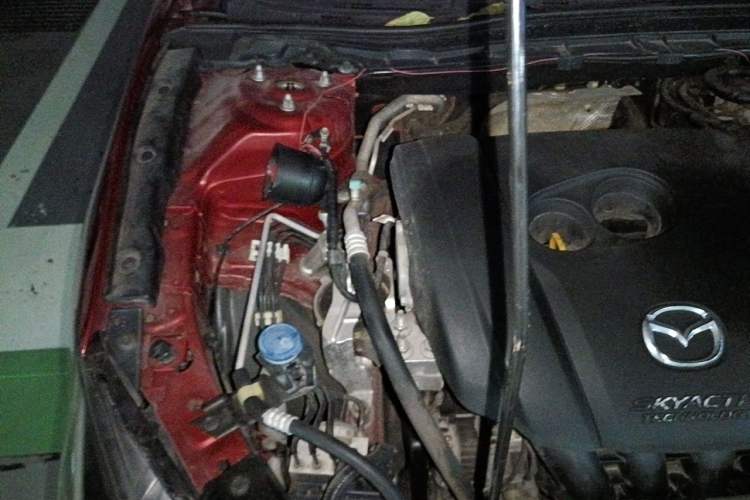 Used Mazda 3 Axela 2014 Sedan 2.0L Automatic Sport Model Engine Bay Right