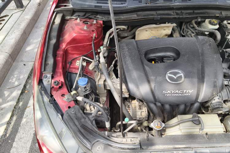 Used Mazda 3 Axela 2014 Sedan 1.5L Automatic Luxury Model Engine Bay Right