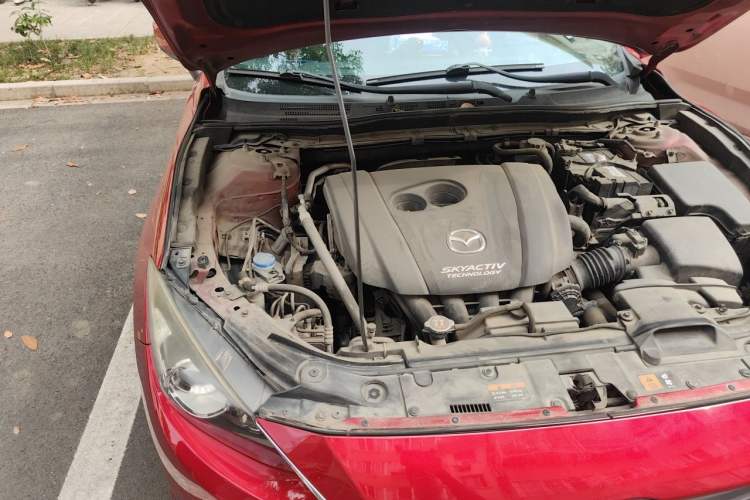 Used Mazda 3 Axela 2014 Hatchback 2.0L Automatic Sport Model Engine Bay Right