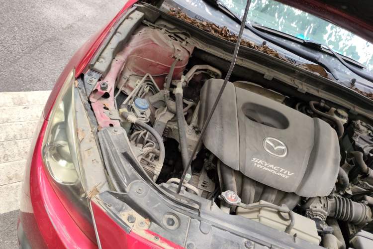 Used Mazda 3 Axela 2014 Sedan 1.5L Automatic Prestige Model Engine Bay Right