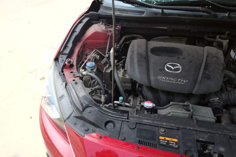 Used Mazda 3 Axela 2014 Sedan 1.5L Automatic Luxury Model Engine Bay Right
