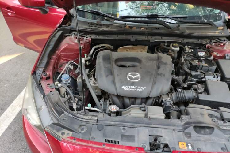 Used Mazda 3 Axela 2014 Sedan 1.5L Automatic Luxury Model Engine Bay Right