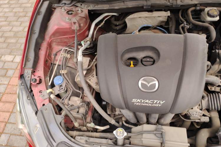 Used Mazda 3 Axela 2014 Sedan 1.5L Automatic Luxury Model Engine Bay Right
