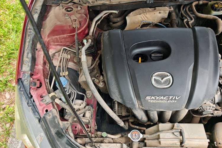 Used Mazda 3 Axela 2014 Sedan 1.5L Automatic Luxury Model Engine Bay Right