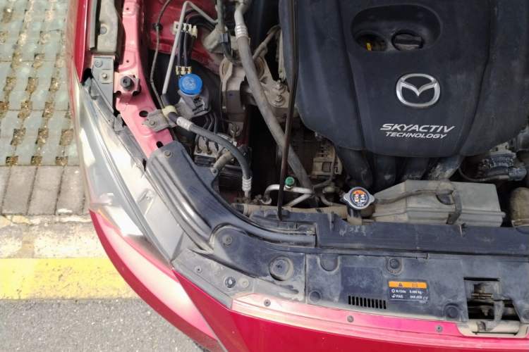Used Mazda 3 Axela 2014 Sedan 1.5L Automatic Comfort Model Engine Bay Right