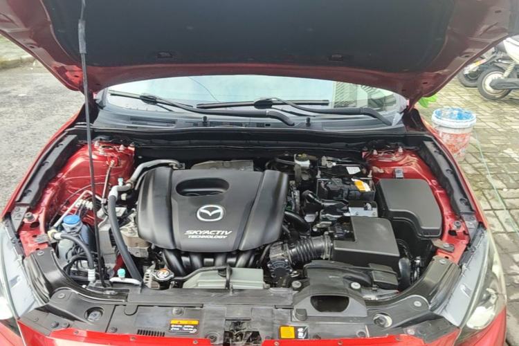 Used Mazda 3 Axela 2014 Sedan 1.5L Automatic Luxury Model Engine Bay