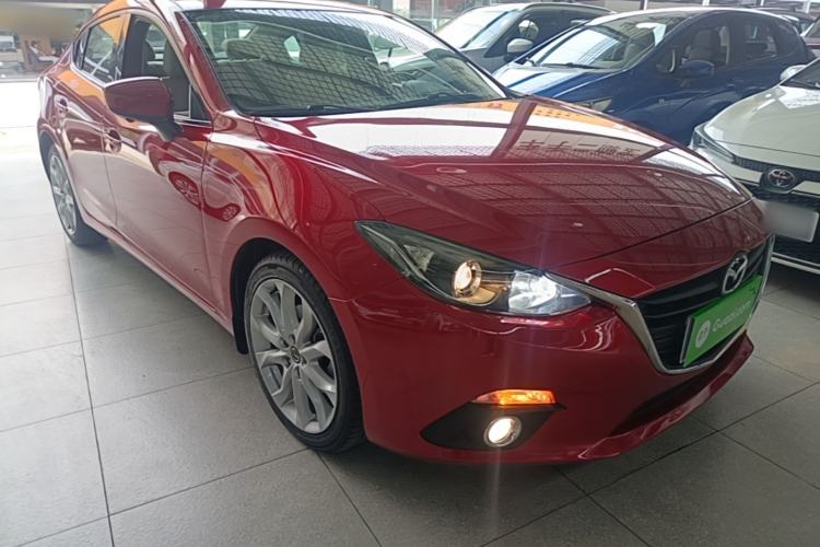 Used Mazda 3 Axela 2014 Sedan 2.0L Automatic Sport Model Exterior 1
