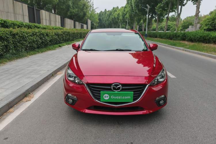 Used Mazda 3 Axela 2014 Sedan 1.5L Automatic Luxury Model Exterior 1
