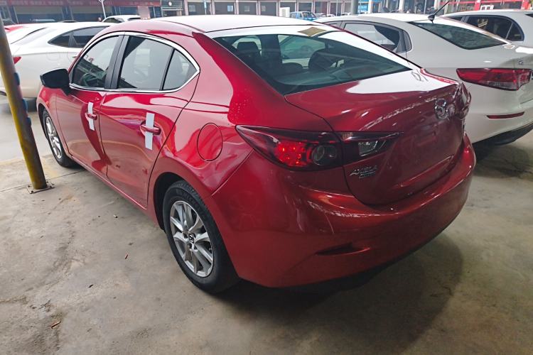 Used Mazda 3 Axela 2014 Sedan 1.5L Automatic Luxury Model Exterior 2